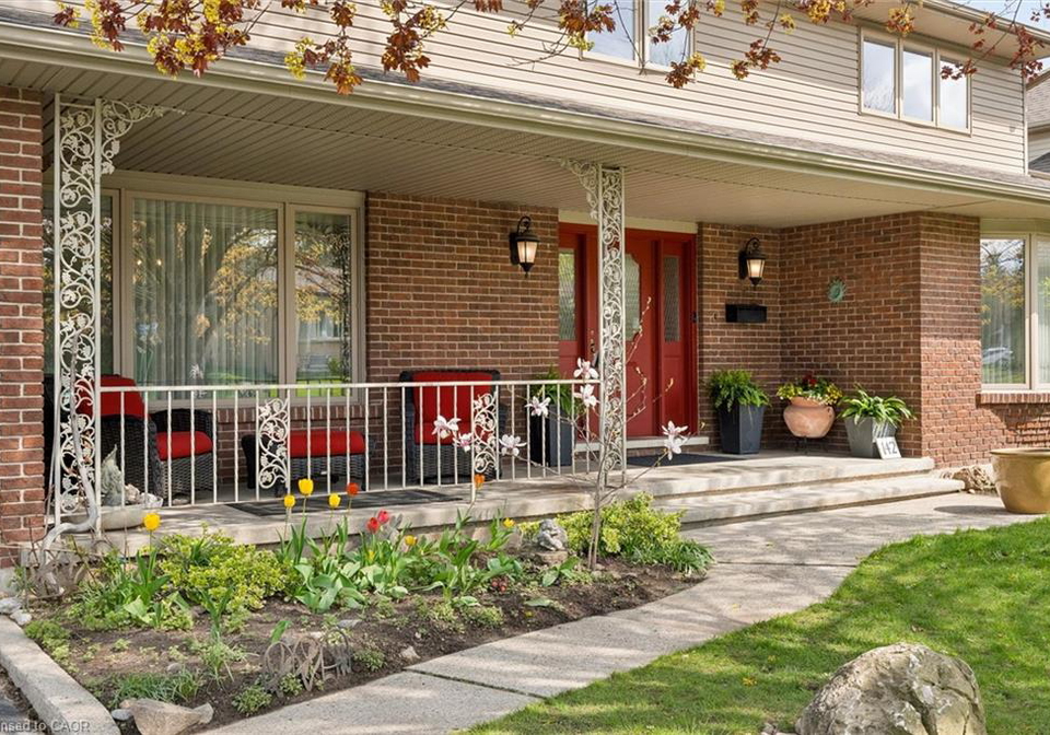 142-carson-drive-kitchener-ontario-40858275