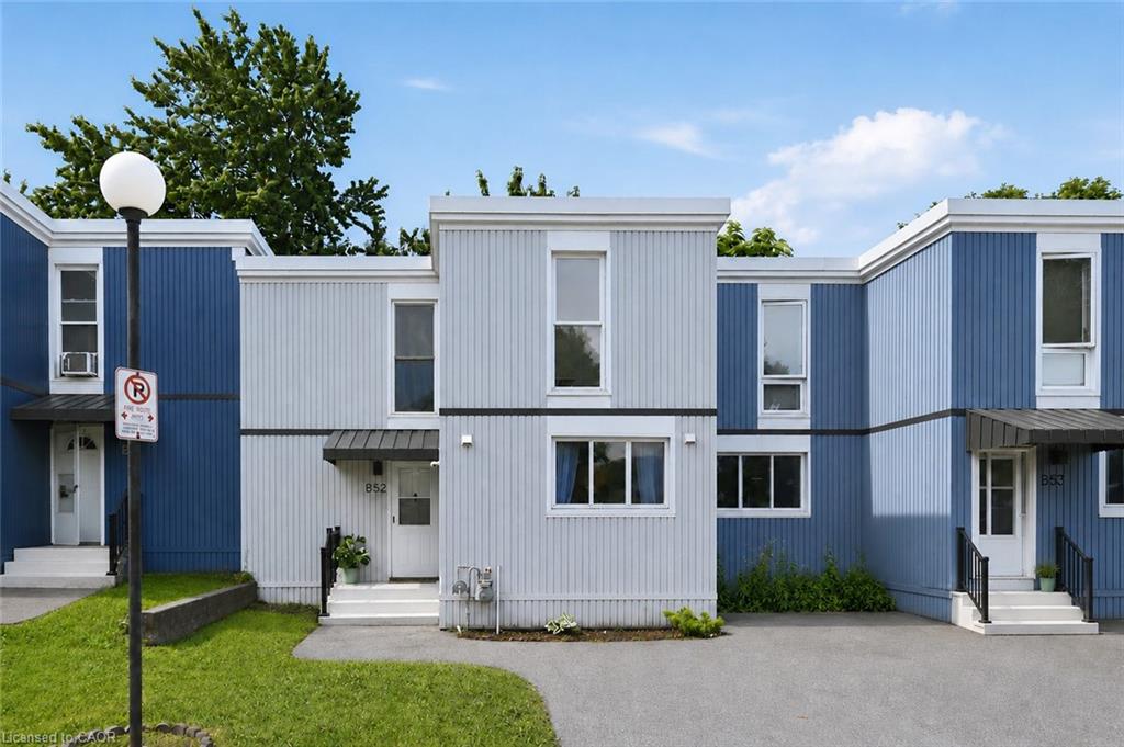 25-britten-close-hamilton-ontario-40858286