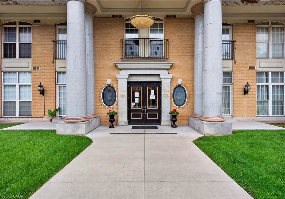 135-james-street-s-hamilton-ontario-40858407