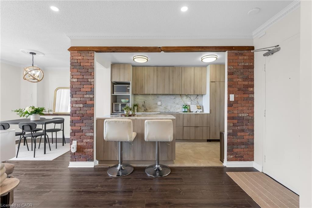 1964-main-street-w-hamilton-ontario-40858431