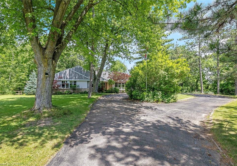 161-confederation-street-glen-williams-ontario-40858437