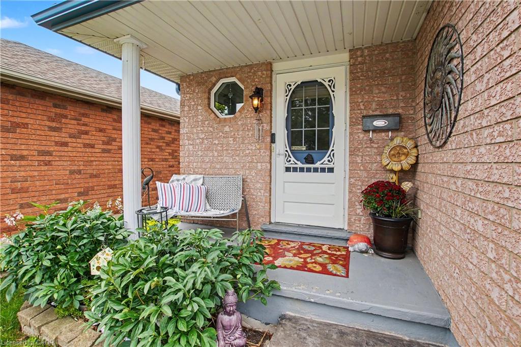 17-bush-clover-crescent-kitchener-ontario-40858456