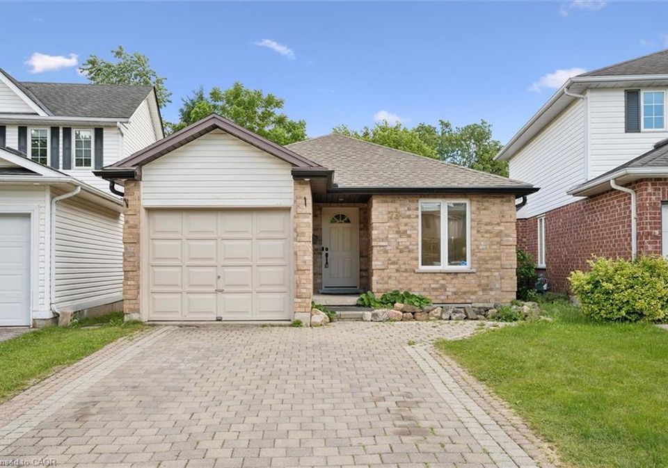 73-waxwing-crescent-guelph-ontario-40858465