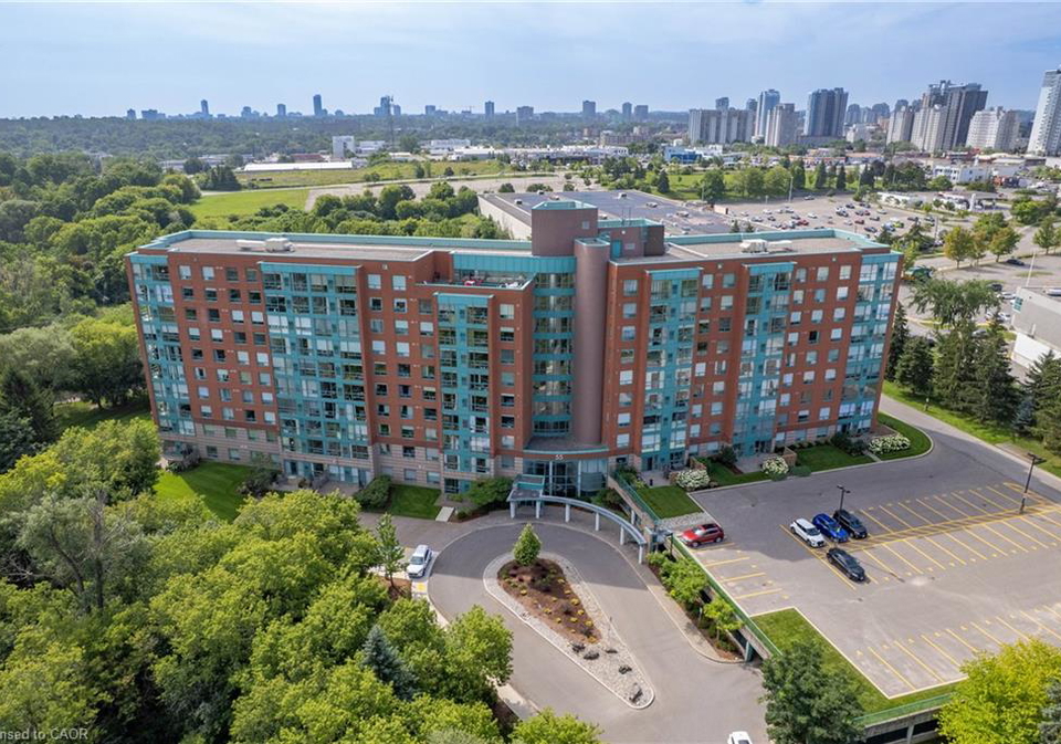 55-blue-springs-drive-waterloo-ontario-40858472