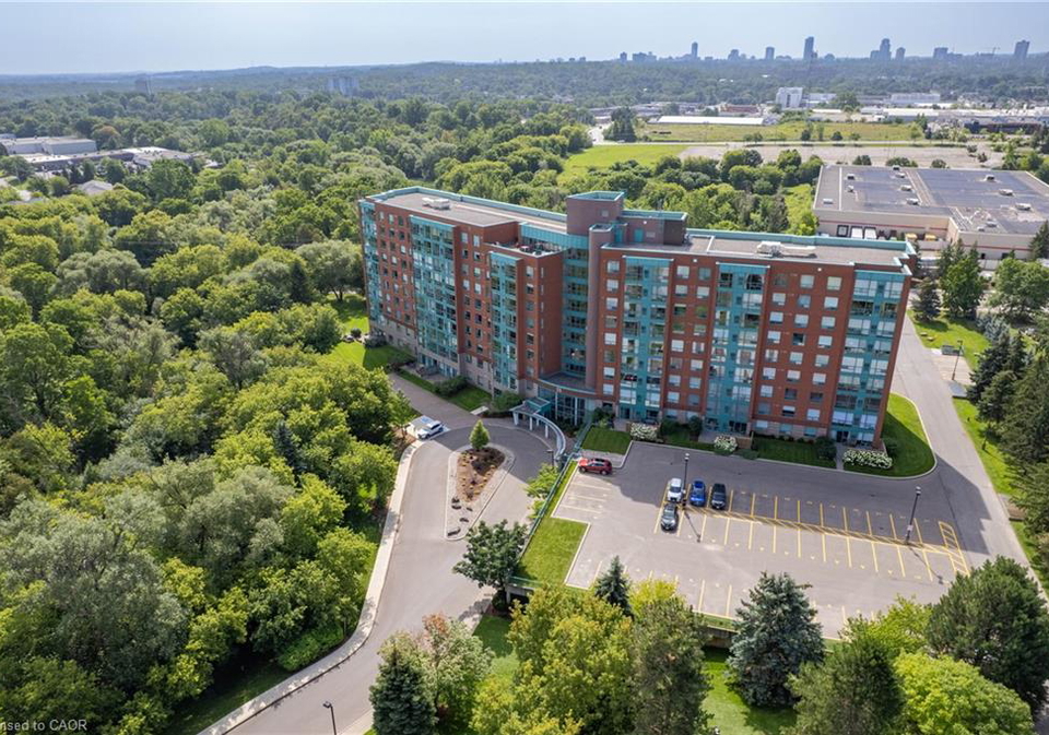 55-blue-springs-drive-waterloo-ontario-40858472