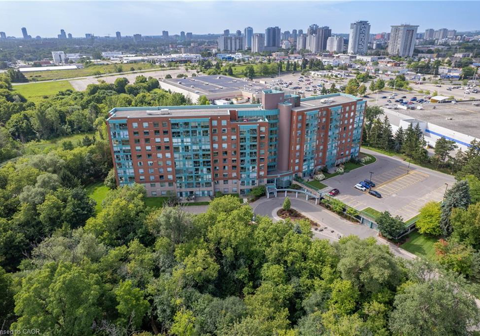 55-blue-springs-drive-waterloo-ontario-40858472