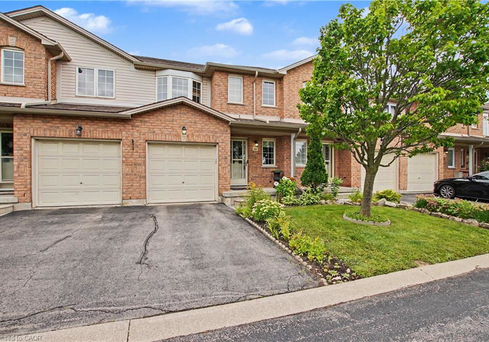 800-paramount-drive-hamilton-ontario-40858488