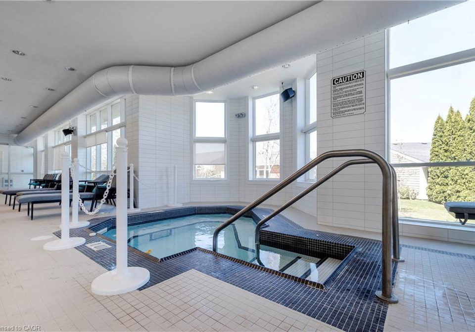 12-jaczenko-terrace-hamilton-ontario-40858494