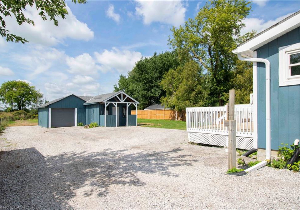 3689-6-highway-hagersville-ontario-40858497