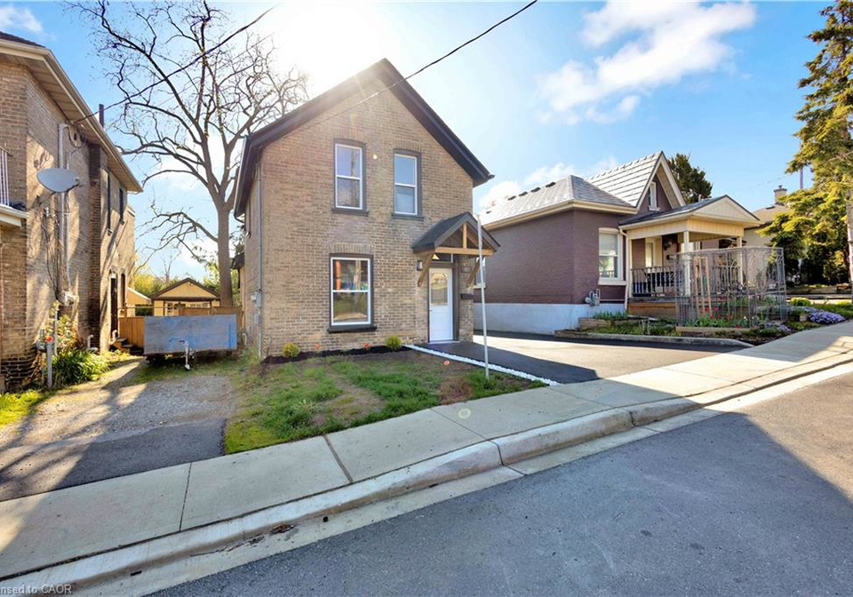 187-drummond-street-brantford-ontario-40858548