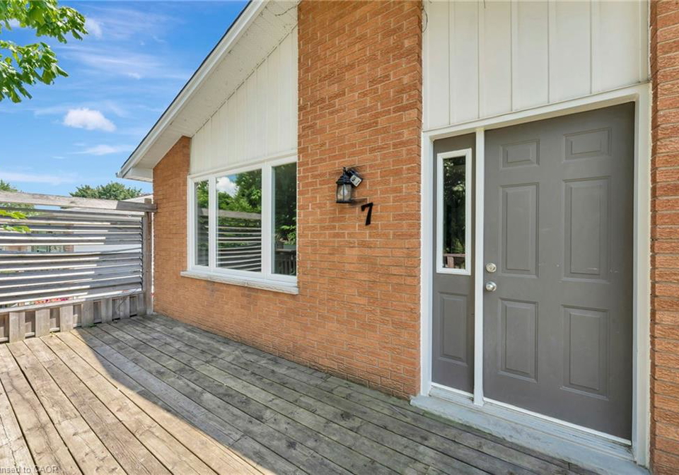 7-hillside-drive-kitchener-ontario-40858562