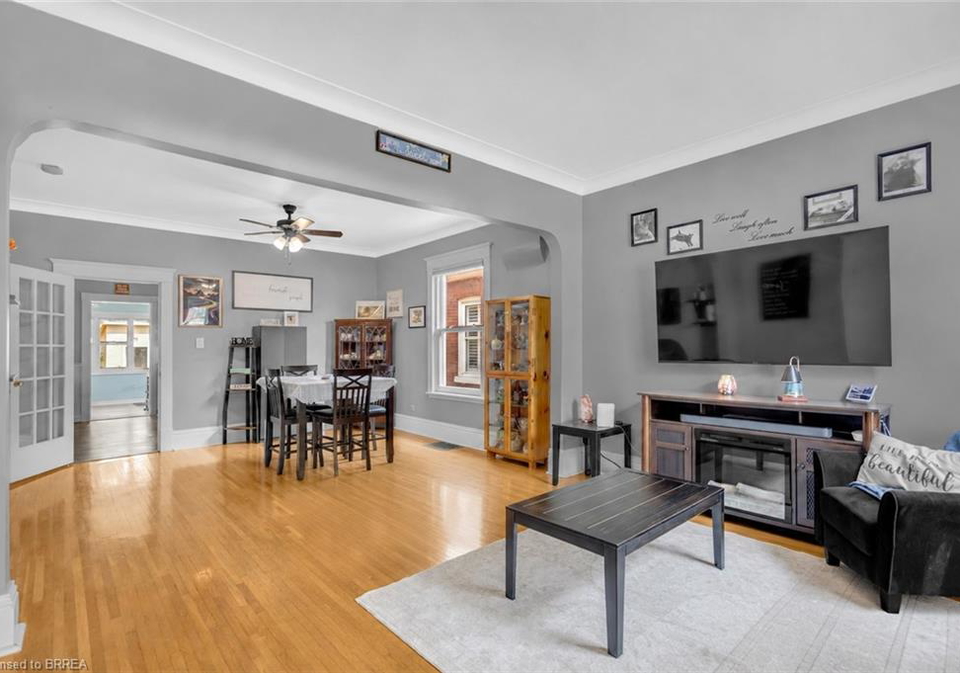 15-salisbury-avenue-brantford-ontario-40858566