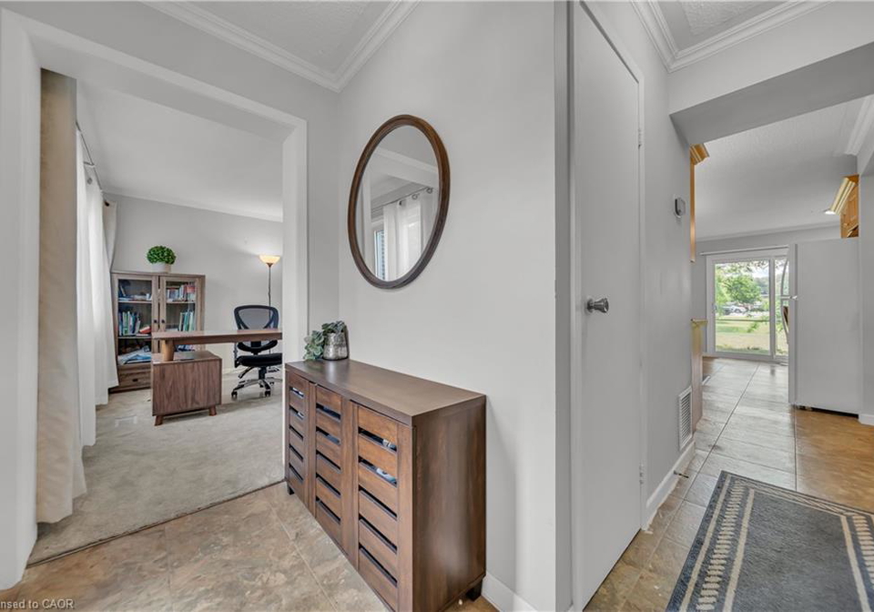 121-university-avenue-e-waterloo-ontario-40858581