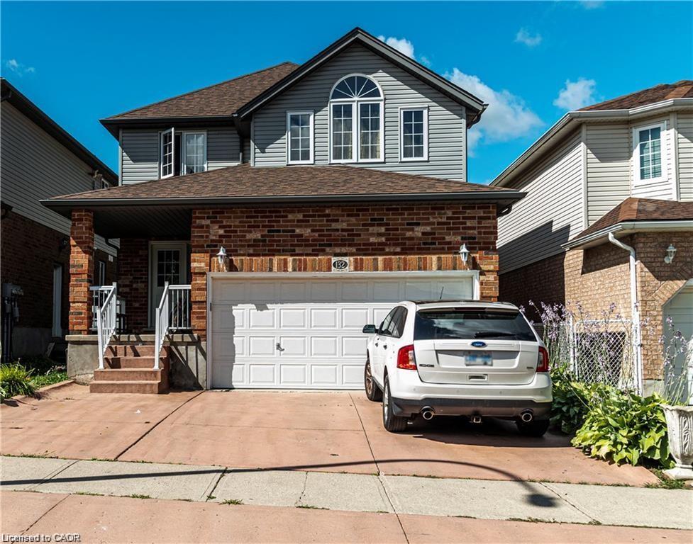 132-udvari-crescent-kitchener-ontario-40858600