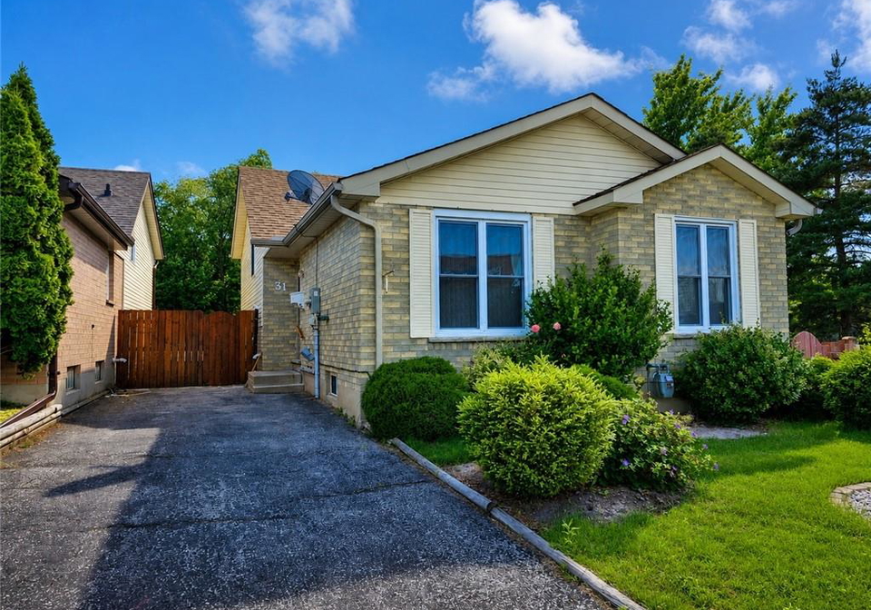 31-old-carriage-drive-kitchener-ontario-40858651
