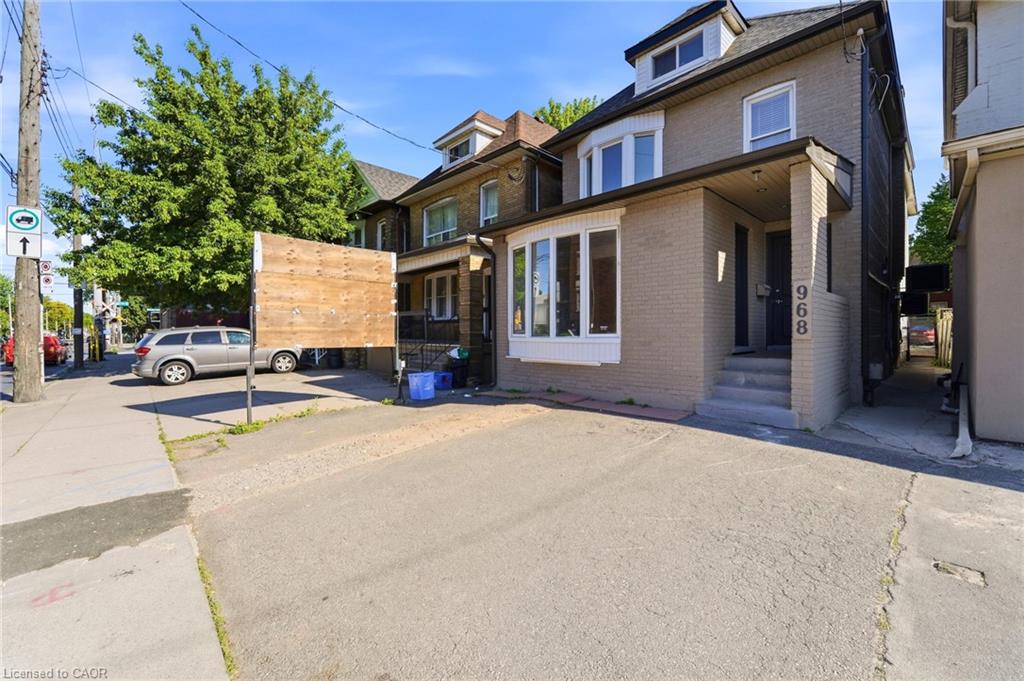 968-main-street-e-hamilton-ontario-40858659