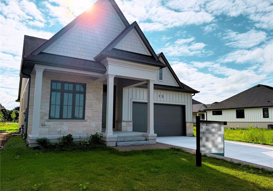 15-oakley-drive-niagara-on-the-lake-ontario-40858677