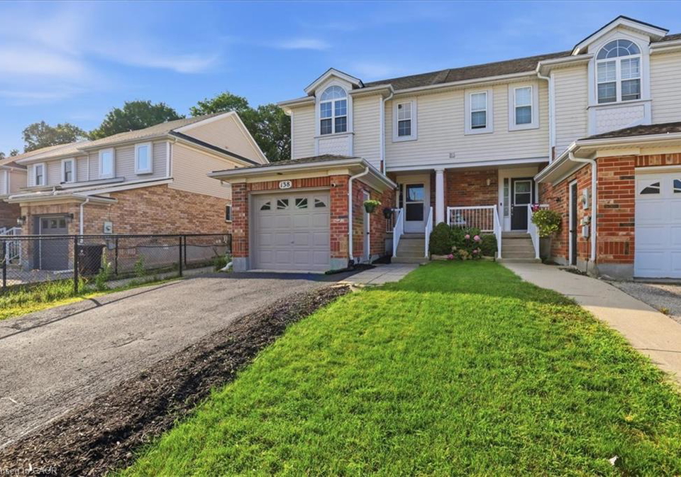 138-werstine-terrace-cambridge-ontario-40858702