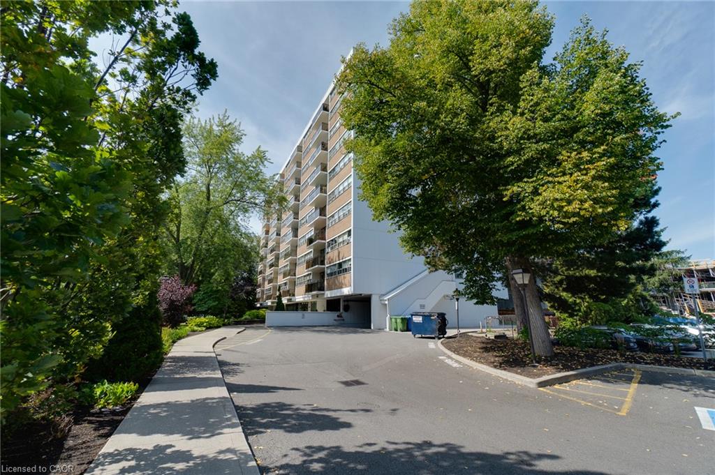 212-kerr-street-oakville-ontario-40858740