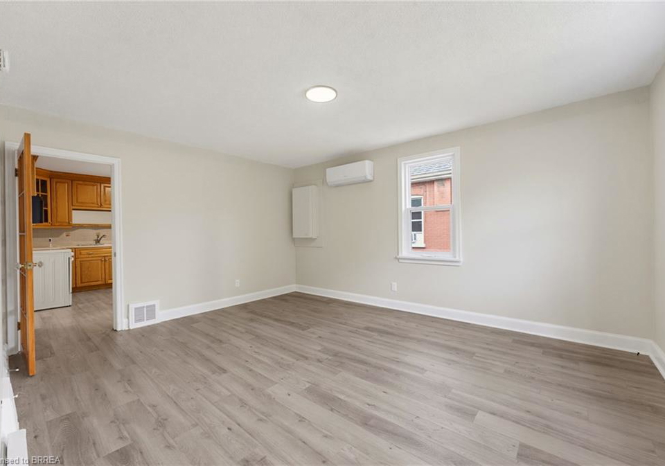 52-burwell-street-brantford-ontario-40858741