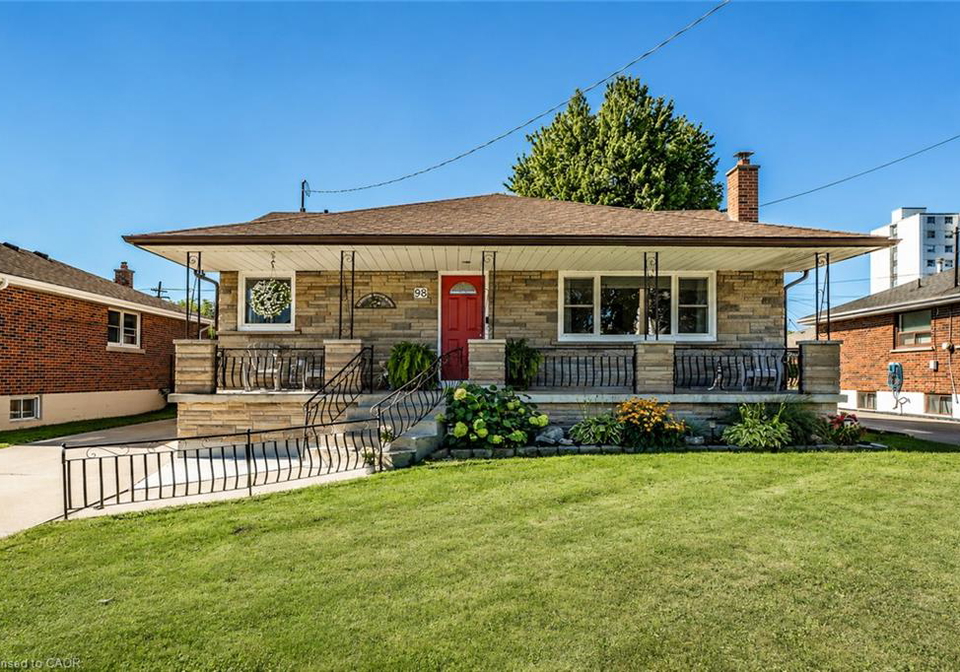 98-duncombe-drive-hamilton-ontario-40858744
