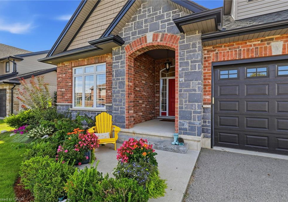 22-amanda-avenue-mount-elgin-ontario-40858779