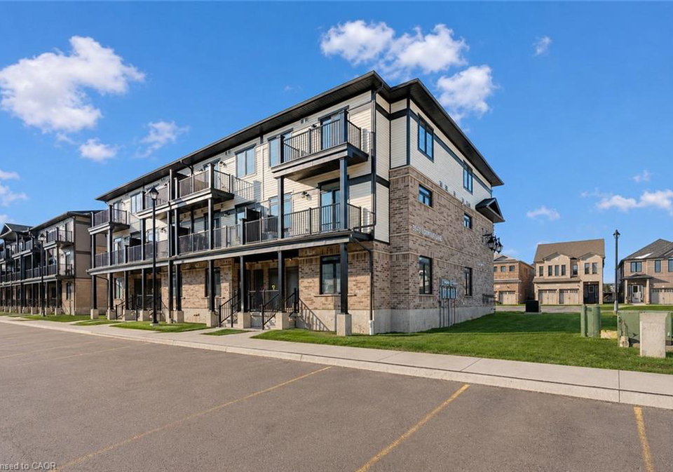 73-lomond-lane-kitchener-ontario-40858815