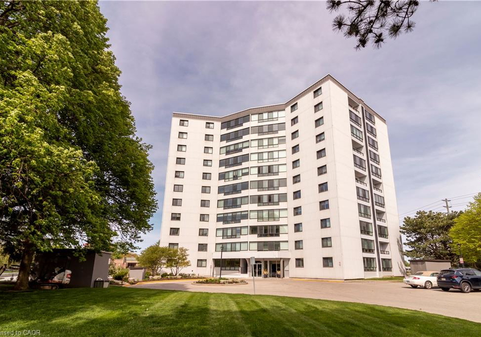 250-glenridge-drive-waterloo-ontario-40858835