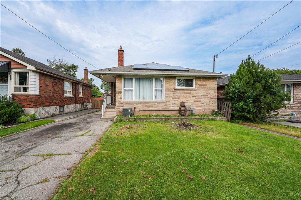 689-burgess-avenue-hamilton-ontario-40858857
