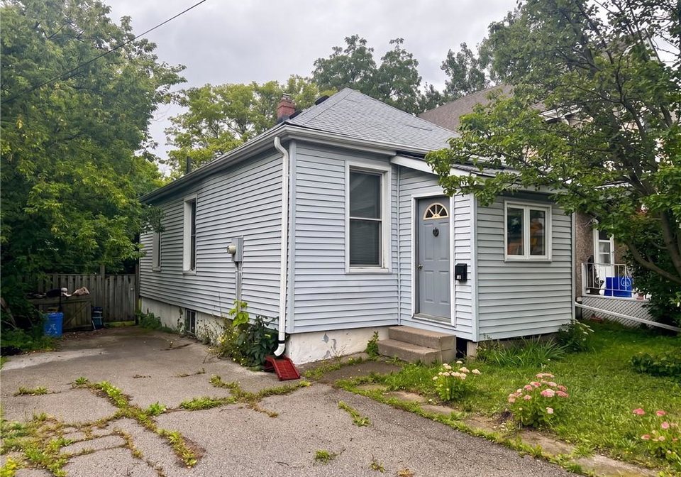 28-brantdale-avenue-hamilton-ontario-40858859