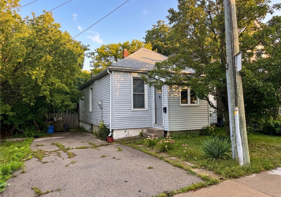 28-brantdale-avenue-hamilton-ontario-40858859