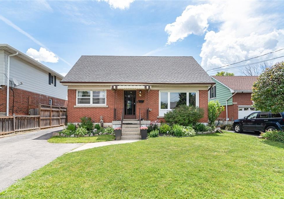 43-wyngate-avenue-stoney-creek-ontario-40858866