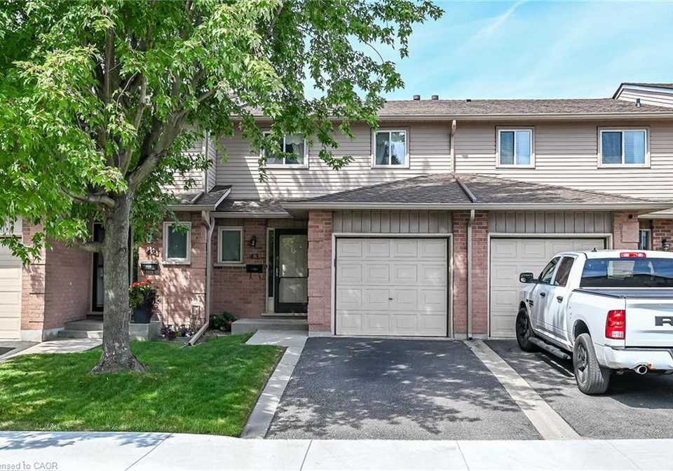 1675-upper-gage-avenue-hamilton-ontario-40858867