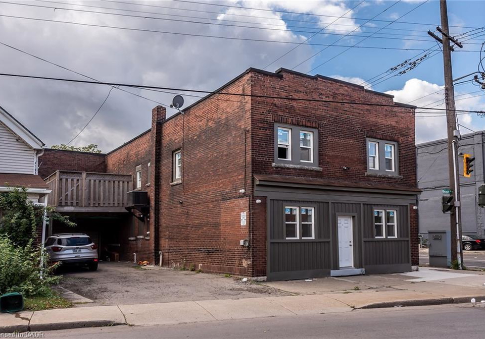 104-beach-road-hamilton-ontario-40858869