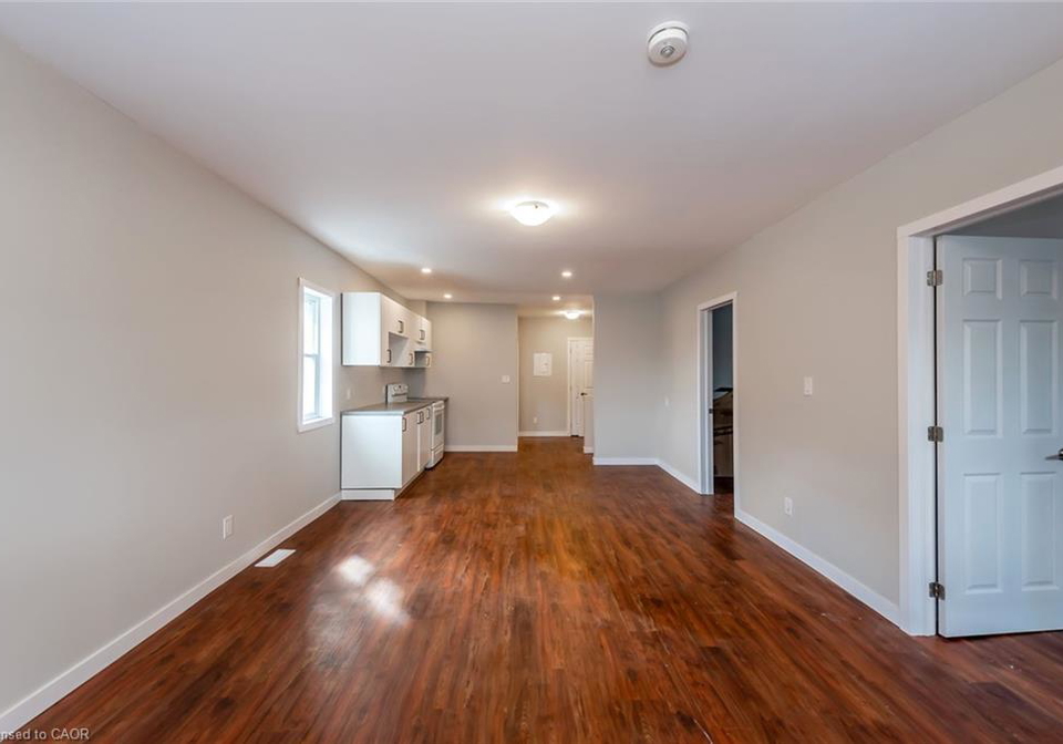 104-beach-road-hamilton-ontario-40858869
