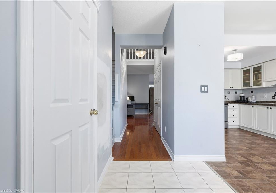 96-greentrail-drive-hamilton-ontario-40858885