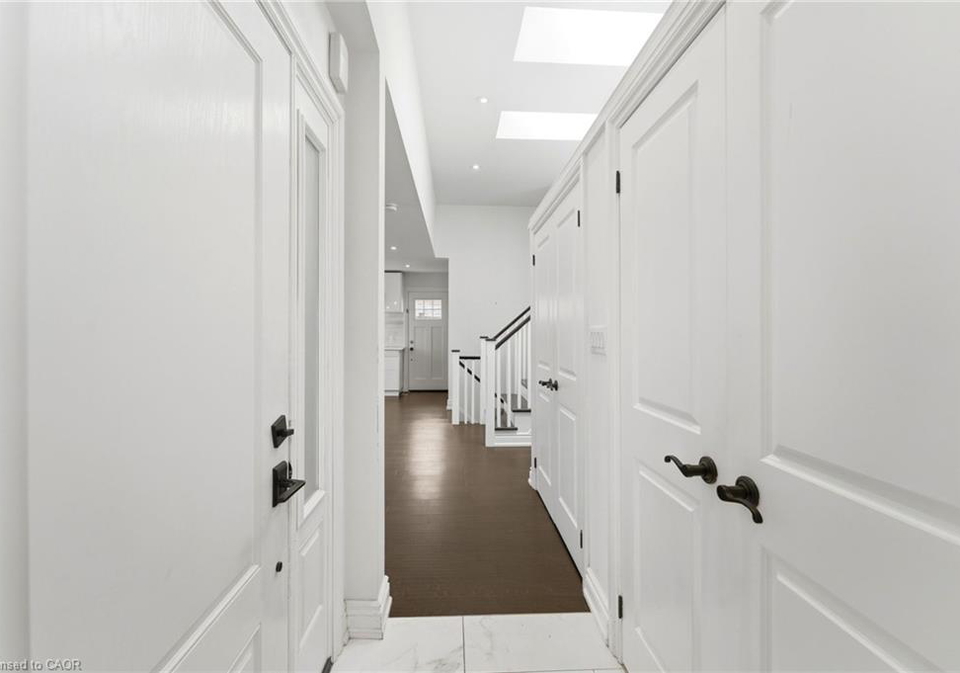 677-lomond-crescent-burlington-ontario-40858921