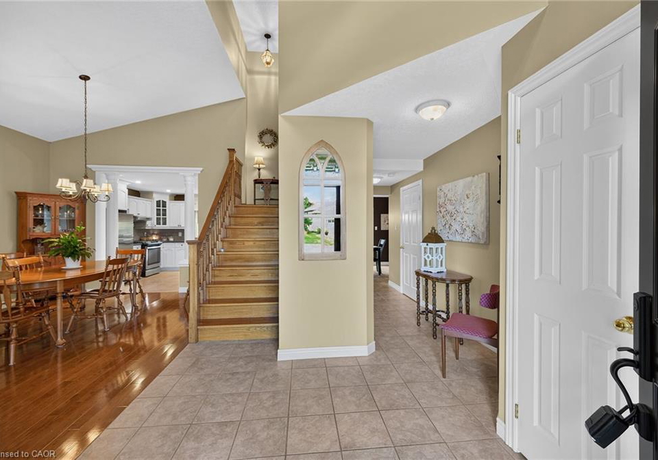 10-balvenie-boulevard-caledonia-ontario-40858937