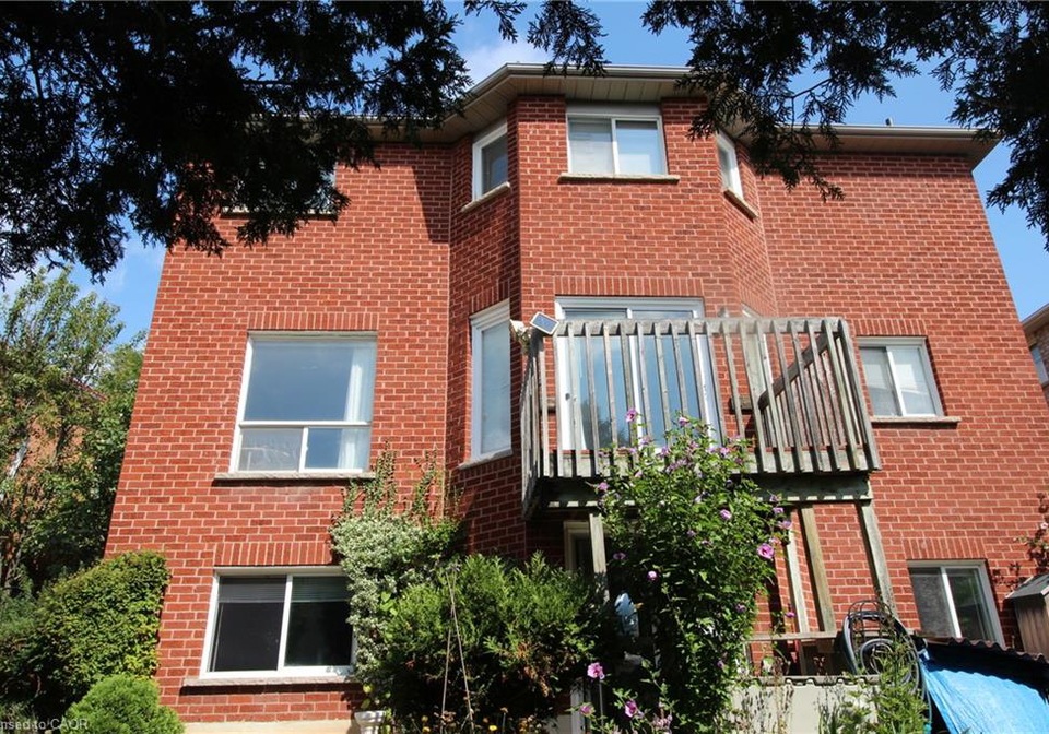 144-huntingwood-avenue-dundas-ontario-40858985