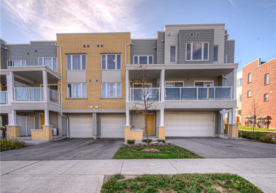 23-valencia-avenue-kitchener-ontario-40858989