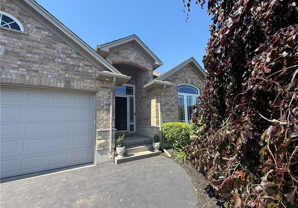 45-cardinal-lane-port-dover-ontario-40859015