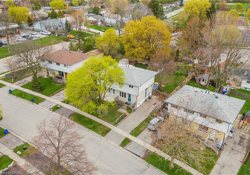 111-scott-road-cambridge-ontario-40859069