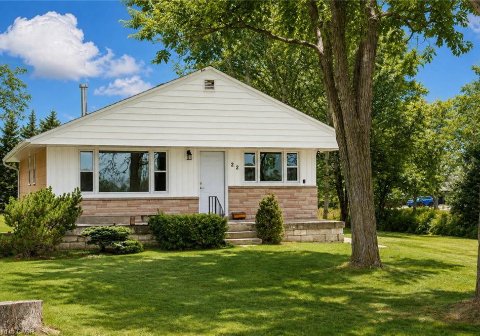 22-kelson-avenue-s-grimsby-ontario-40859088