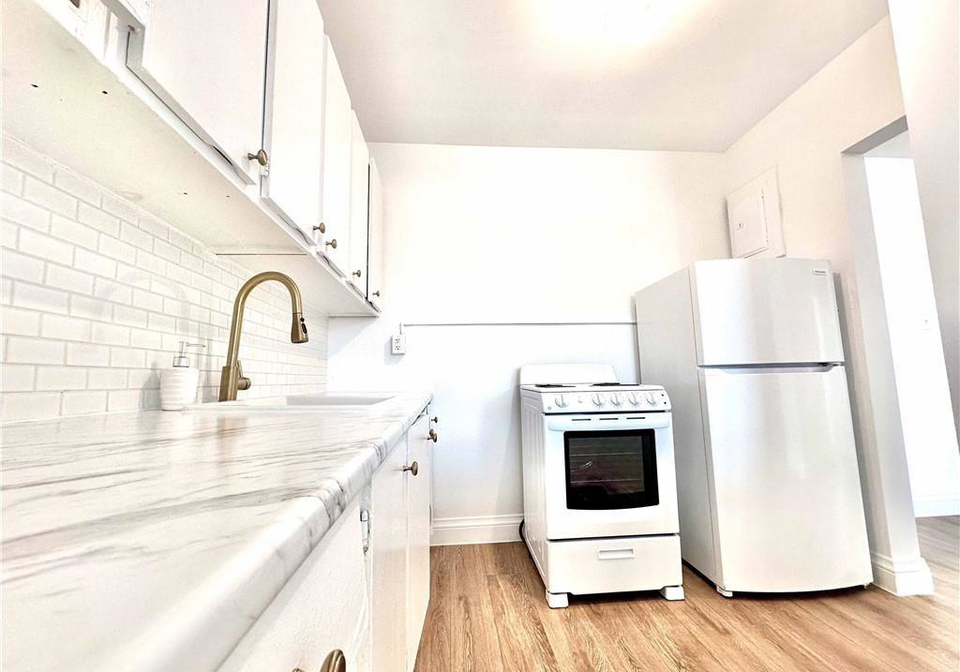 37-mericourt-road-hamilton-ontario-40859091