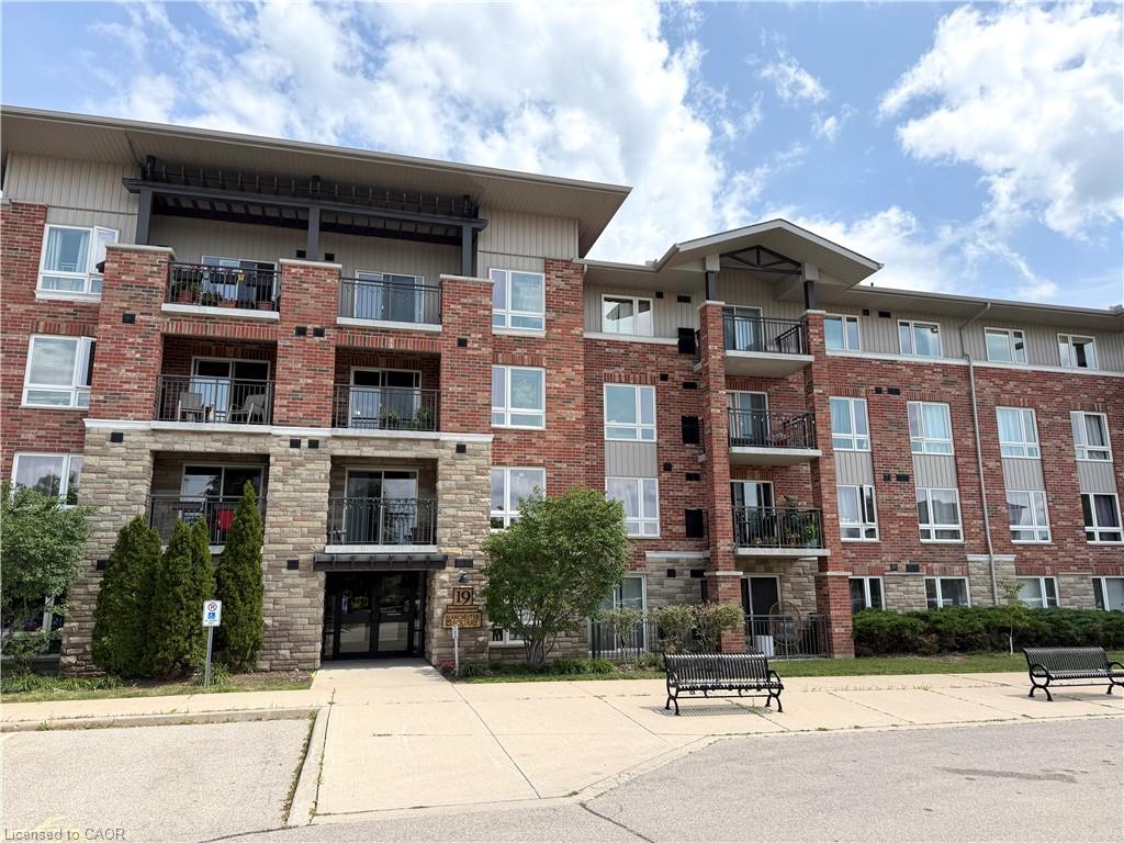 19-waterford-drive-guelph-ontario-40859093