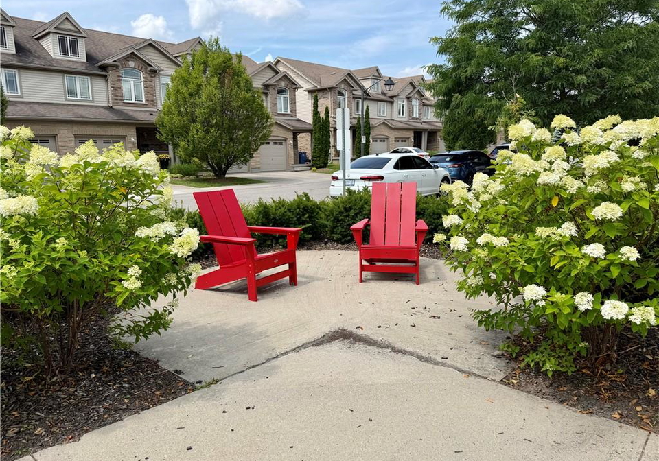 19-waterford-drive-guelph-ontario-40859093