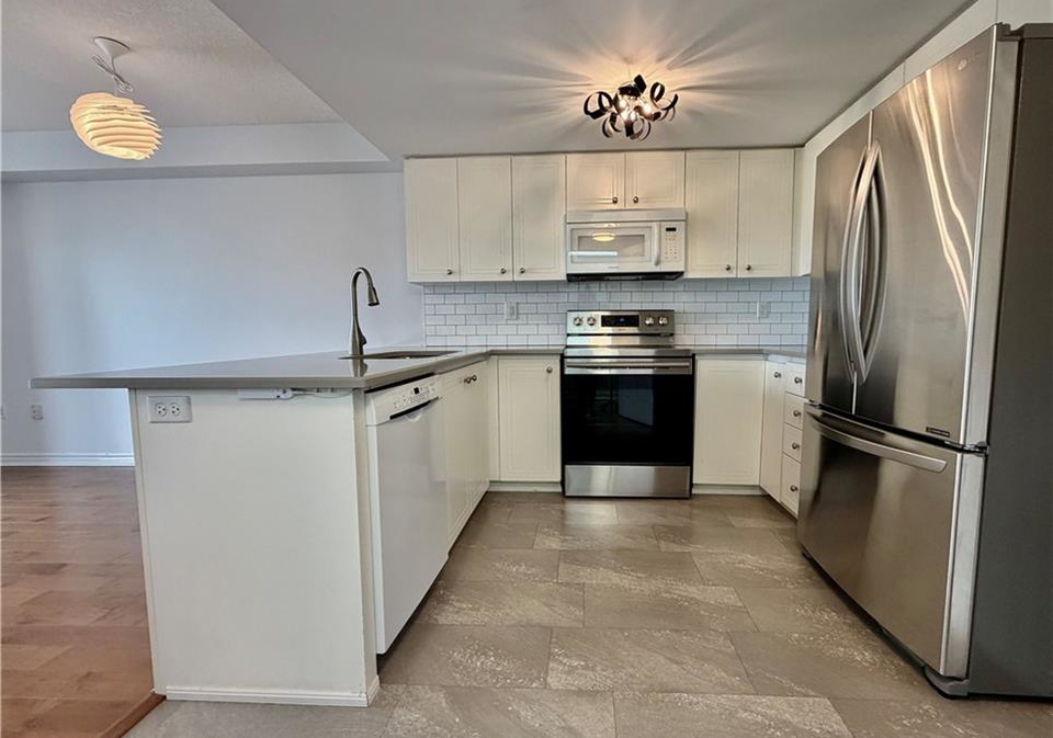19-waterford-drive-guelph-ontario-40859093