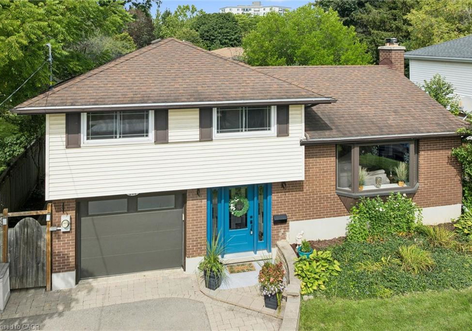 254-quickfall-drive-waterloo-ontario-40859116