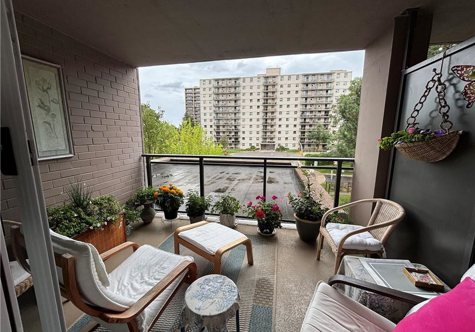 975-warwick-court-burlington-ontario-40859173