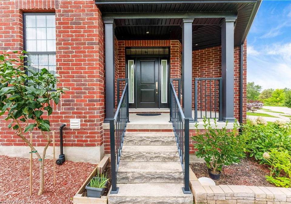 14-marianne-dorn-trail-kitchener-ontario-40859210